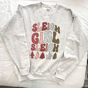 “Sleigh Girl Sleigh”Graphic Sweater - Gray. Size M. NWOT